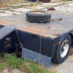 foto 97t/18m low trailer 5+3axles 3parts special Nooteboom